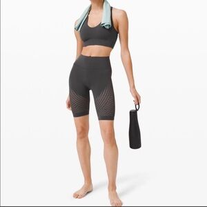 Lululemon high waisted yoga/biking shorts size 4
